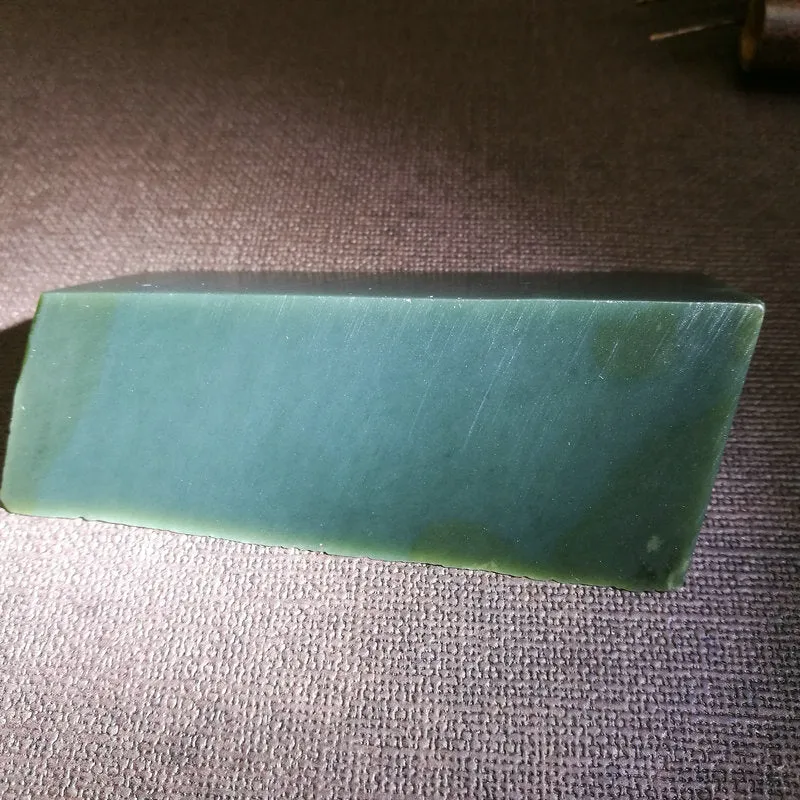 Natural Kunlun Jade Rough Nephrite Raw (150g,8.7X4.5X2.1cm)