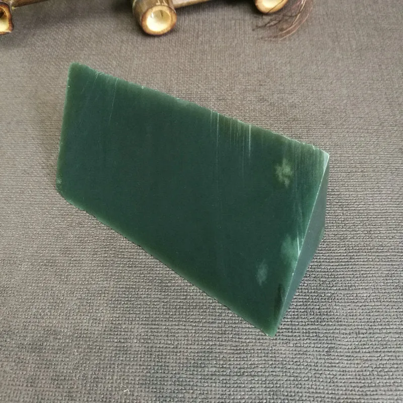 Natural Kunlun Jade Rough Nephrite Raw (150g,8.7X4.5X2.1cm)