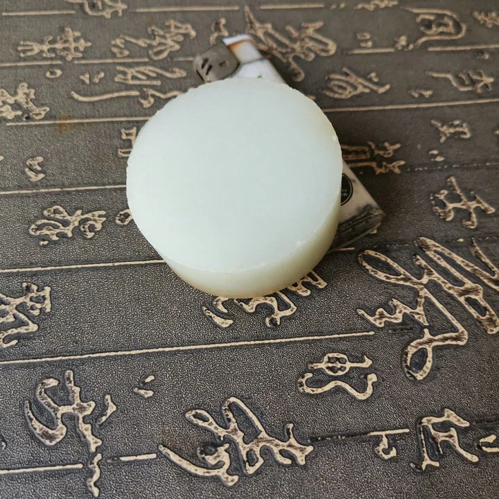 Natural Kunlun Jade Rough Nephrite Raw (158g, 5.5X5.5X2.2cm)