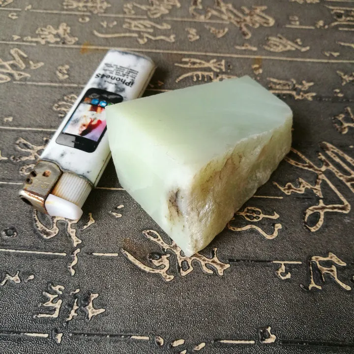 Natural Kunlun Jade Rough Nephrite Raw (159g, 6.5X4X1.8cm)