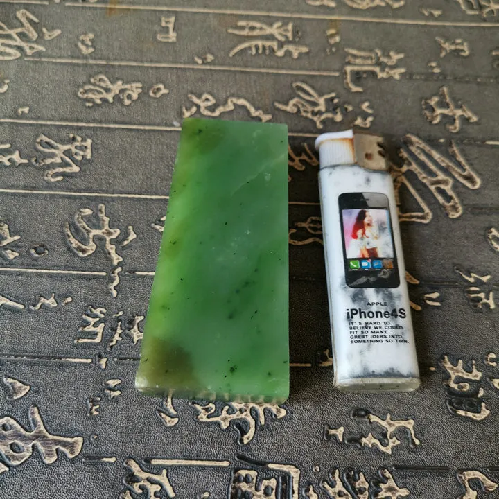 Natural Kunlun Jade Rough Nephrite Raw (159g, 8X3.3X1.9cm)