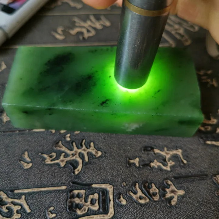 Natural Kunlun Jade Rough Nephrite Raw (159g, 8X3.3X1.9cm)