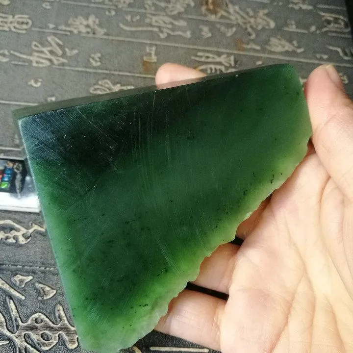 Natural Kunlun Jade Rough Nephrite Raw (224g, 9X7X3.3cm)