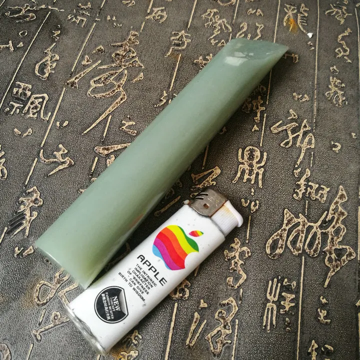 Natural Kunlun jade Rough Nephrite Raw (245g, 17X2.6X2.6cm)