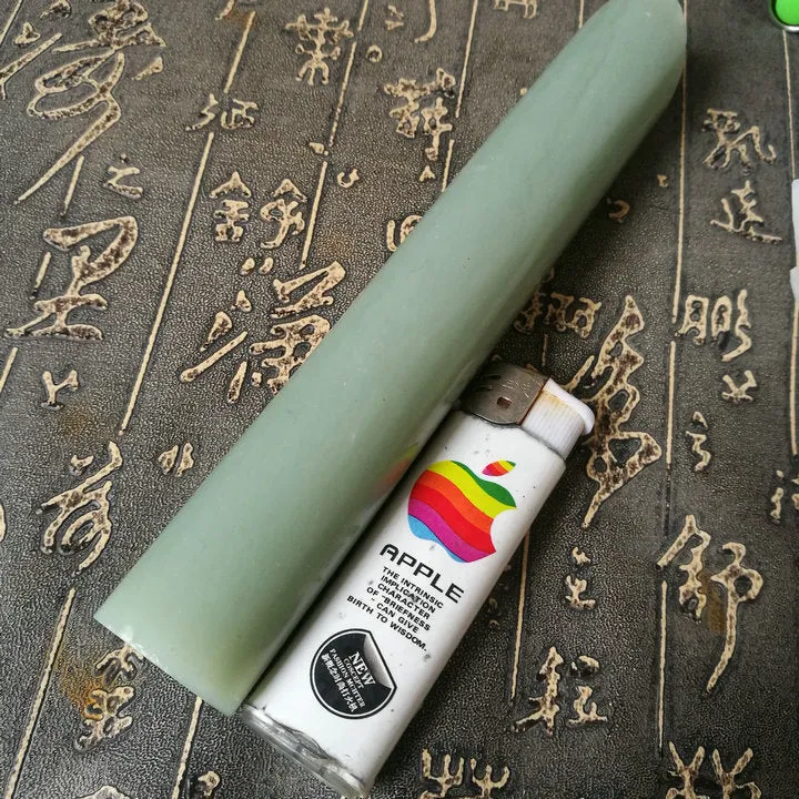 Natural Kunlun jade Rough Nephrite Raw (245g, 17X2.6X2.6cm)
