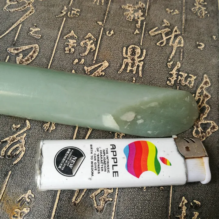 Natural Kunlun jade Rough Nephrite Raw (245g, 17X2.6X2.6cm)