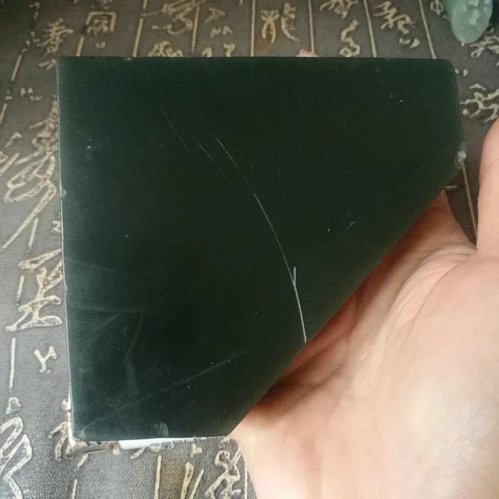 Natural Kunlun Jade Rough Nephrite Raw (530g, 9X8.5X3cm)