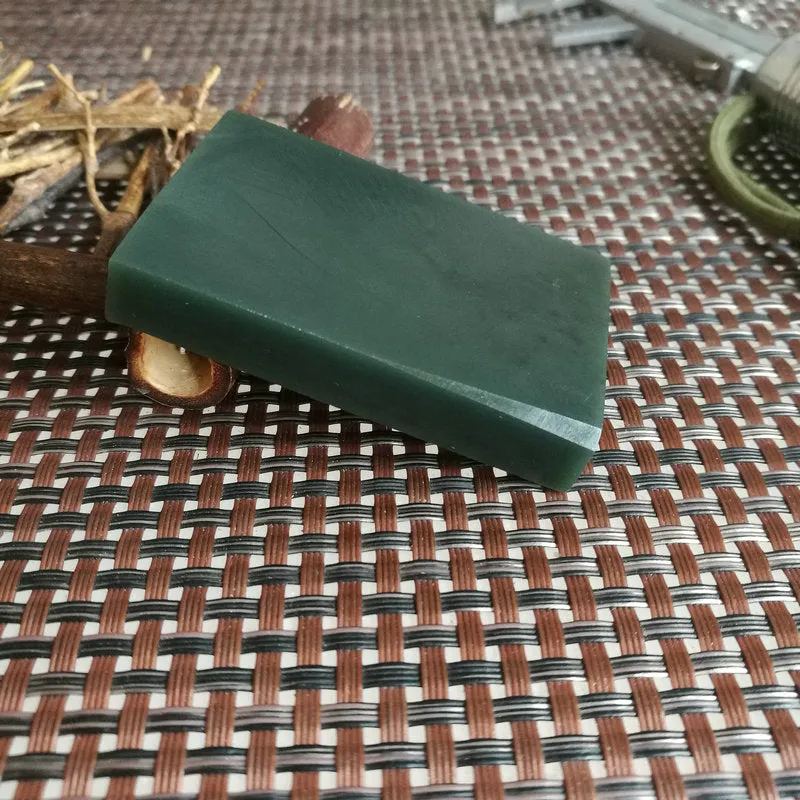 Natural Kunlun Jade Rough Nephrite Raw (65g, 5.8X4cm)