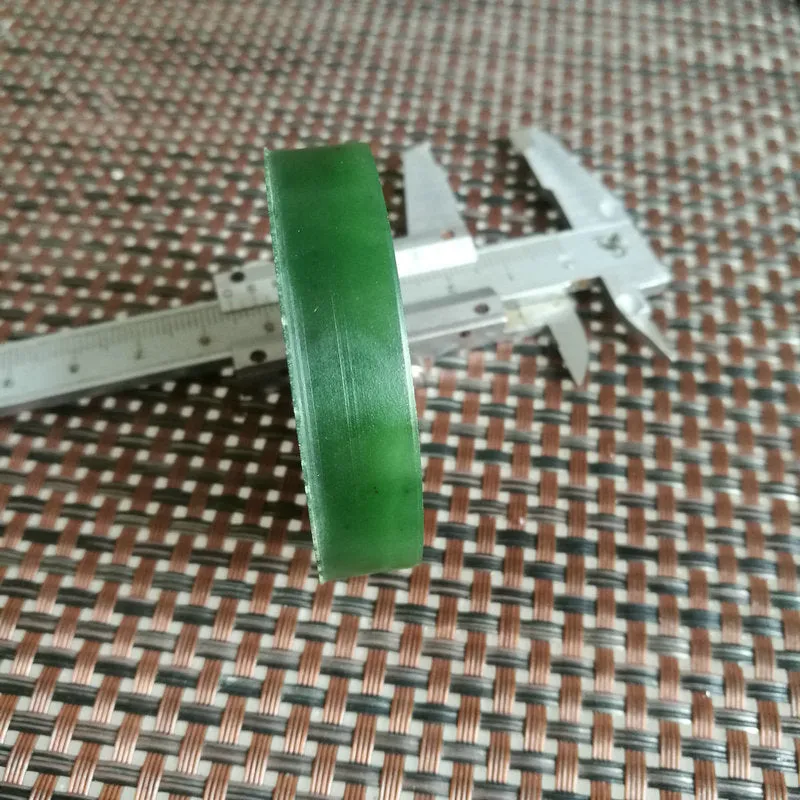 Natural Kunlun Jade Rough Nephrite Raw (69g, 5X1.1cm)