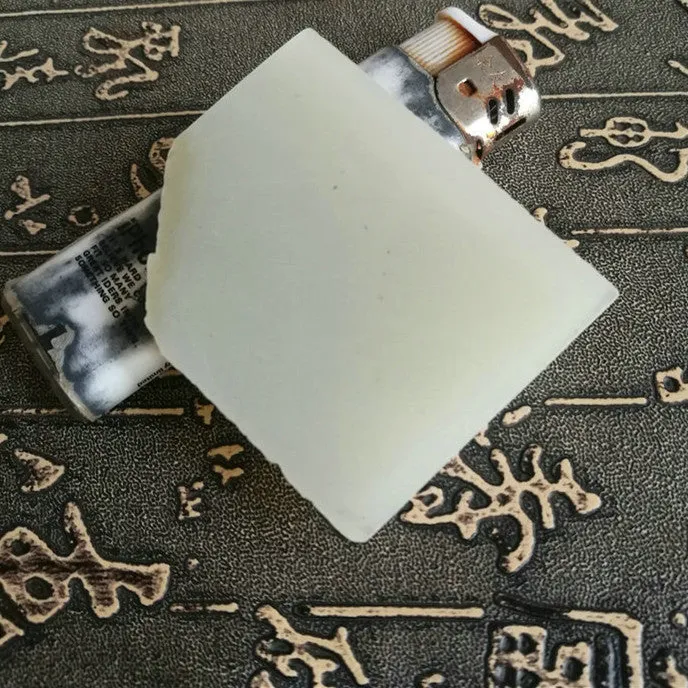 Natural Kunlun Jade Rough Nephrite Raw (71g, 5X4.2X1.5cm)