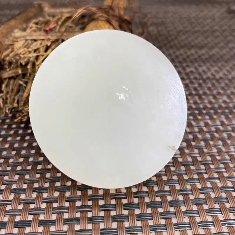 Natural Kunlun Jade Rough Nephrite Raw (90g,5.3X1.3cm)