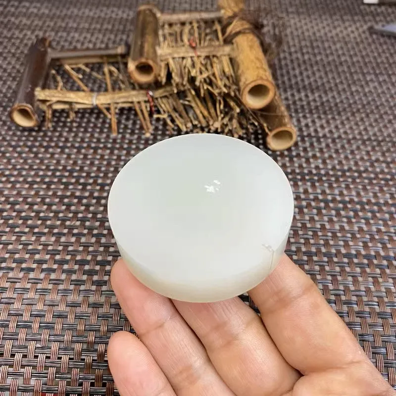 Natural Kunlun Jade Rough Nephrite Raw (90g,5.3X1.3cm)