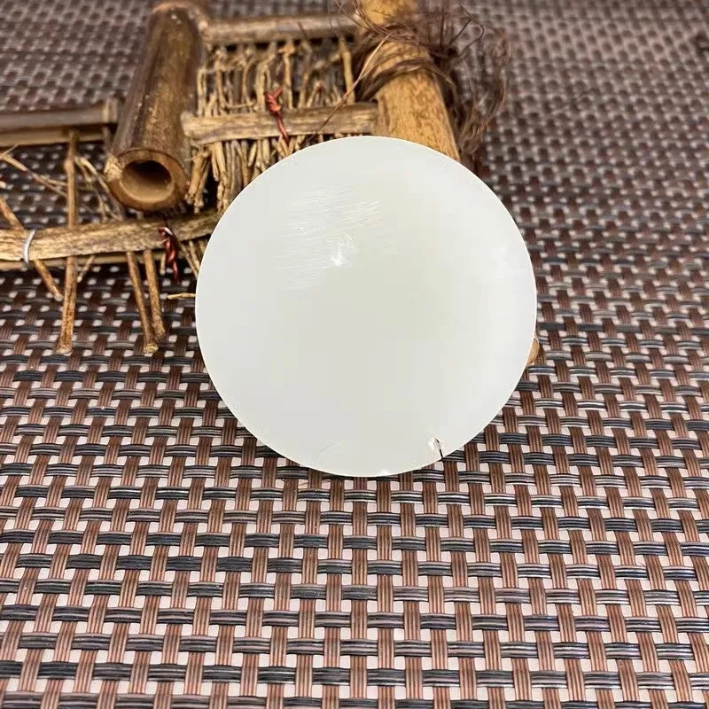 Natural Kunlun Jade Rough Nephrite Raw (90g,5.3X1.3cm)