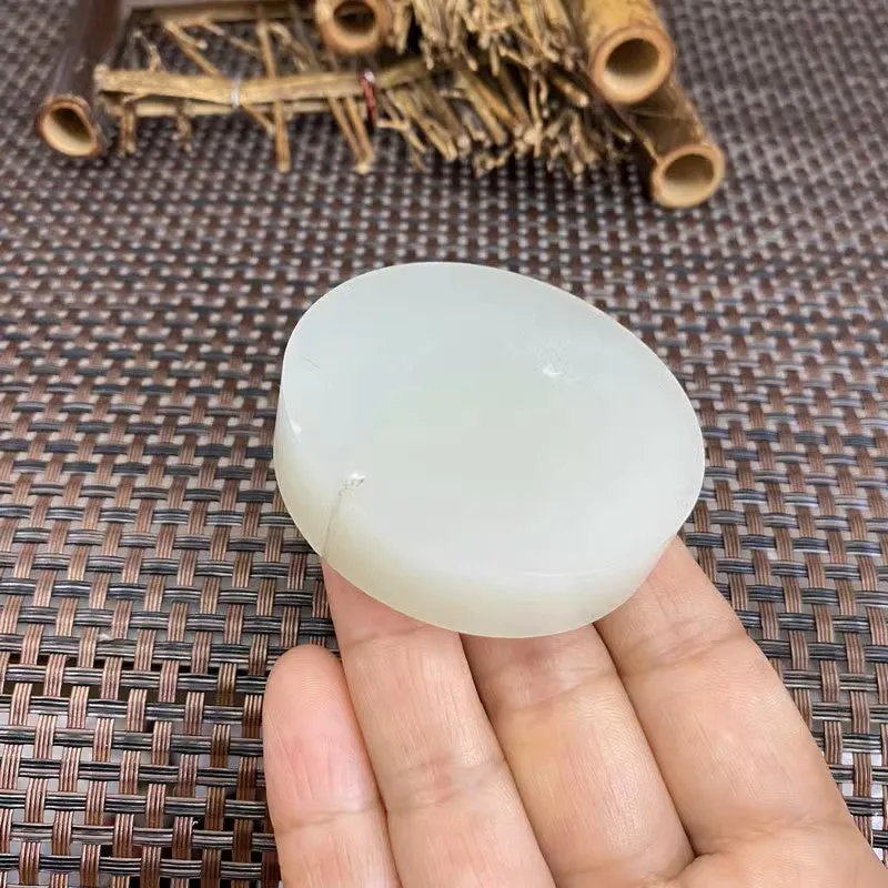 Natural Kunlun Jade Rough Nephrite Raw (90g,5.3X1.3cm)