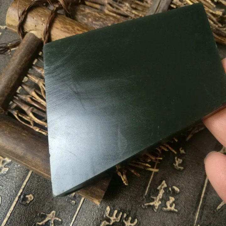 Natural Kunlun Jade Rough Nephrite Raw (93g, 6.5X4X0.7cm)