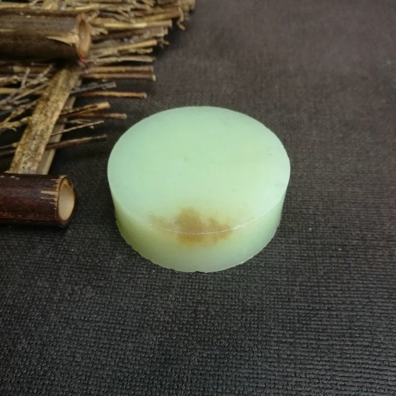 Natural Kunlun Jade Rough Nephrite Raw (97g, 5x1.7cm)