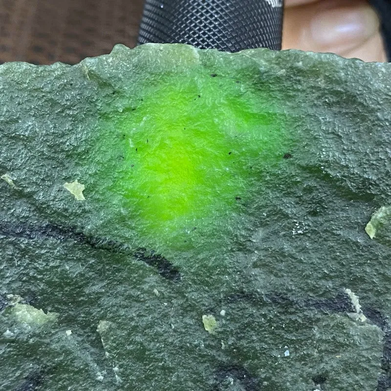 Natural Siberian Jade Rough Nephrite Raw (264g, 9.7X5.1X3.5cm)