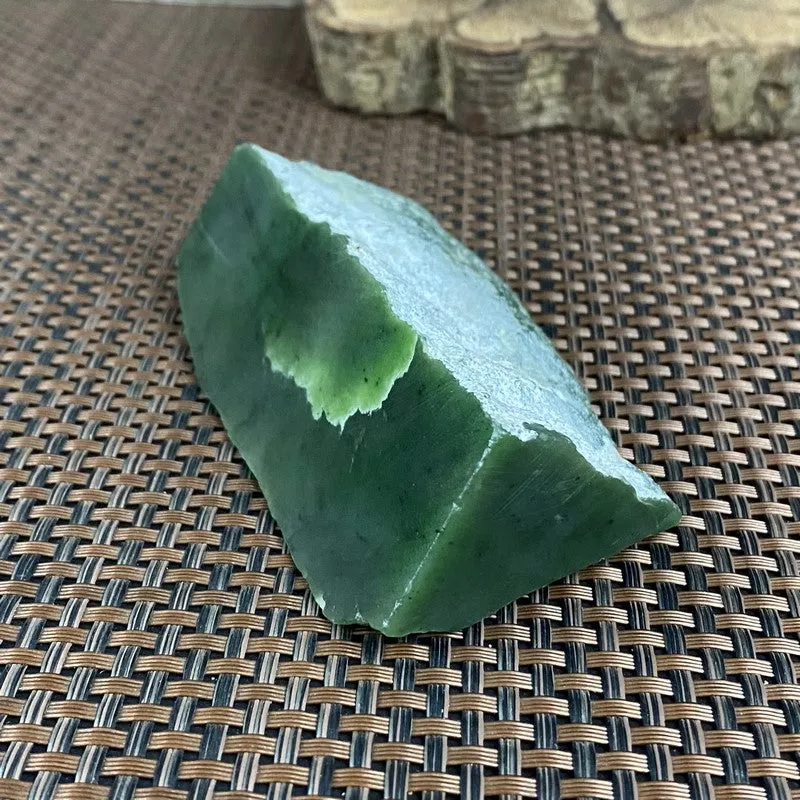 Natural Siberian Jade Rough Nephrite Raw (264g, 9.7X5.1X3.5cm)
