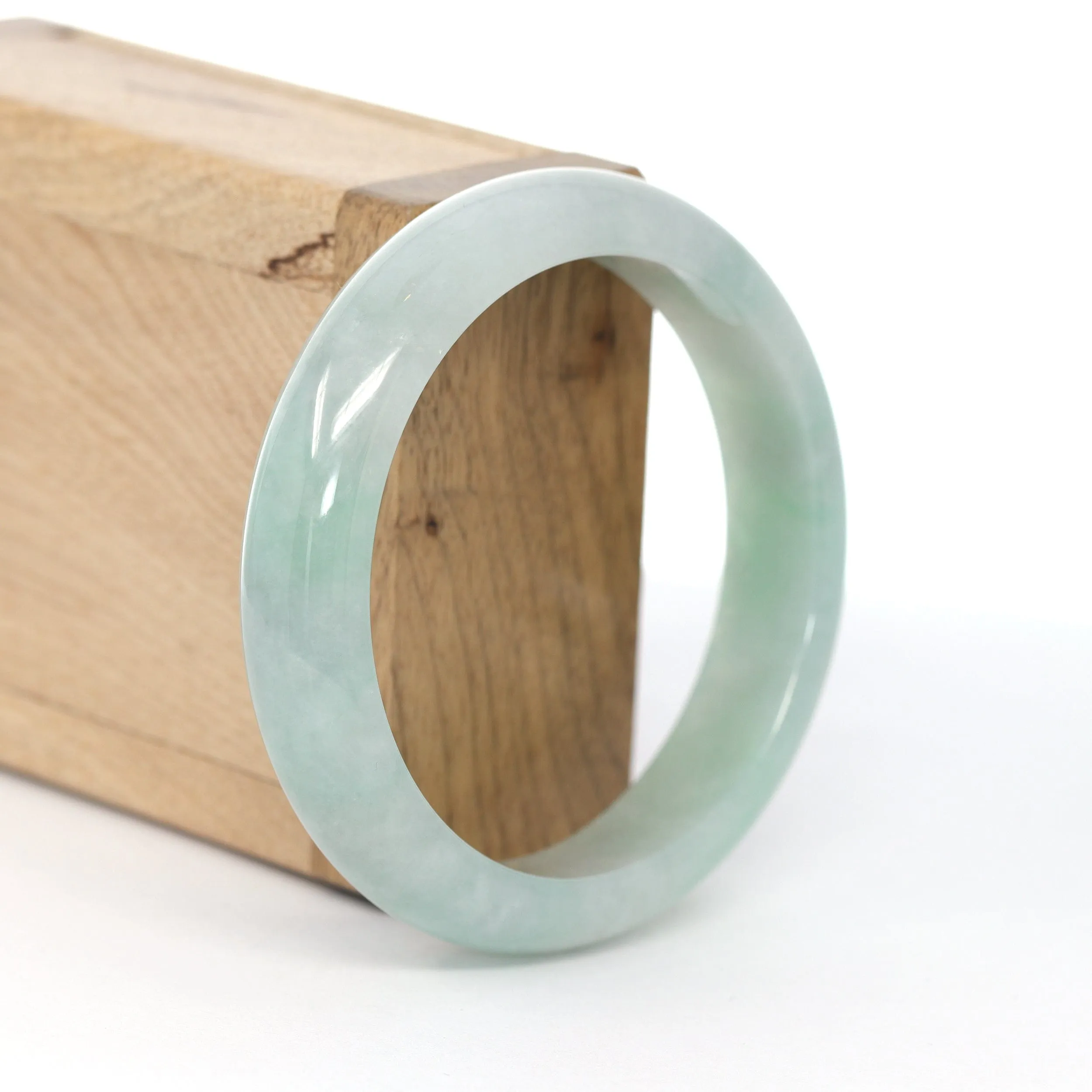 RealJade® Co. "Classic Bangle" Genuine Green Jadeite Jade Bangle ( 57.57 mm ) #607