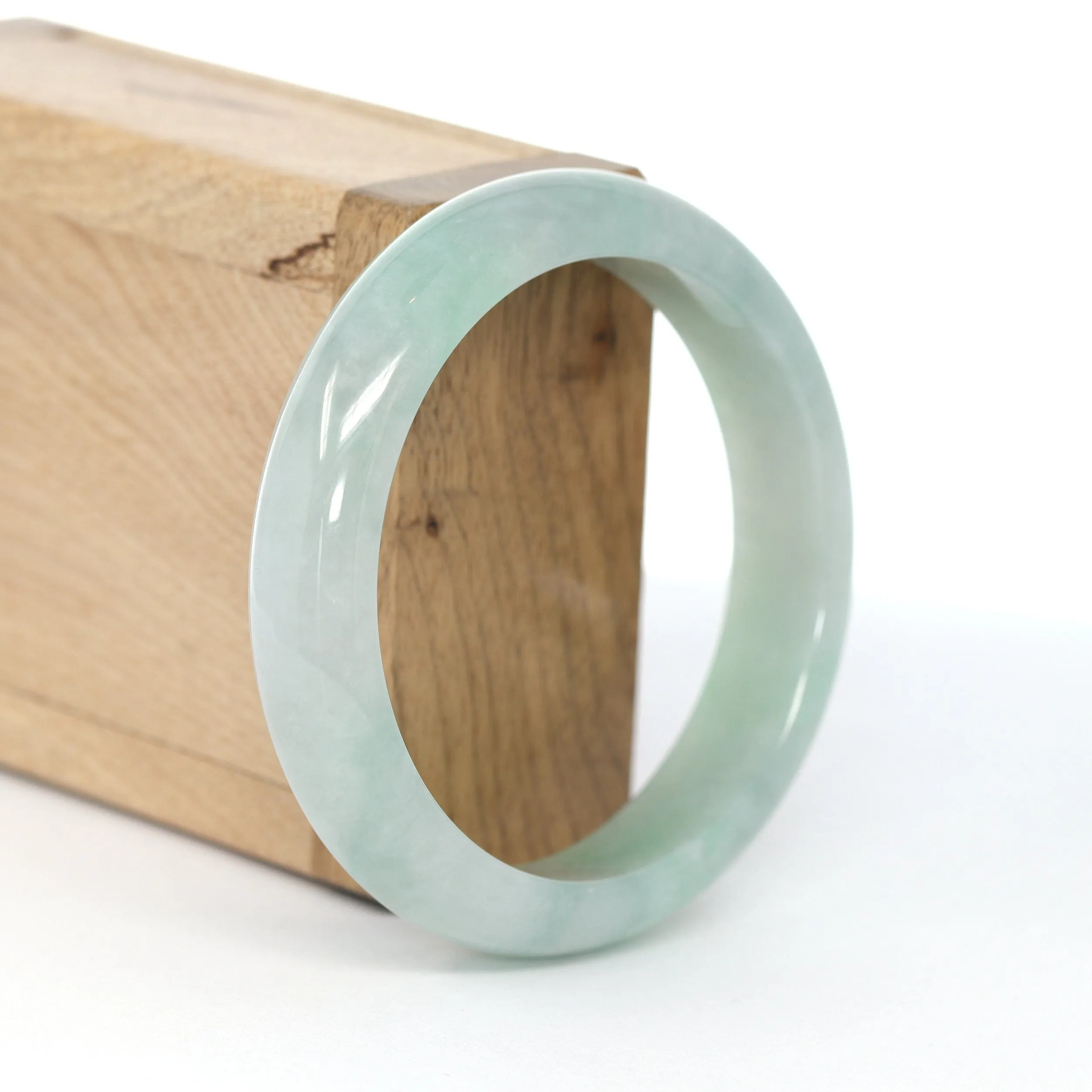 RealJade® Co. "Classic Bangle" Genuine Green Jadeite Jade Bangle ( 57.57 mm ) #607