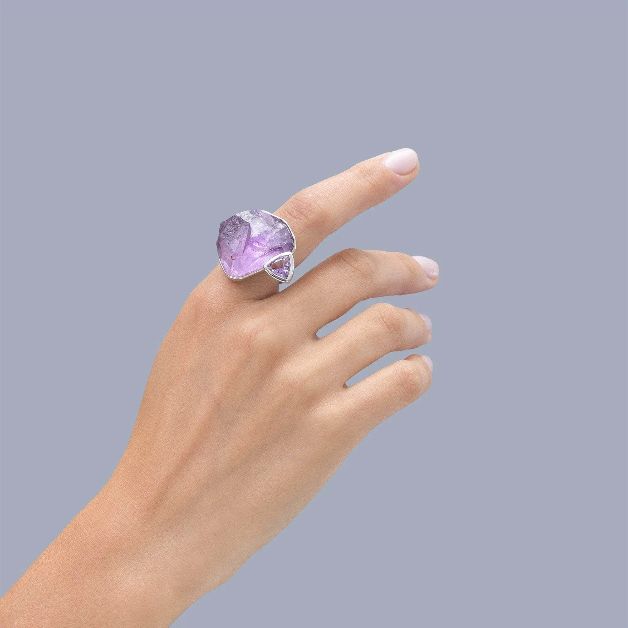 Sceptrum Rough Amethyst Ring