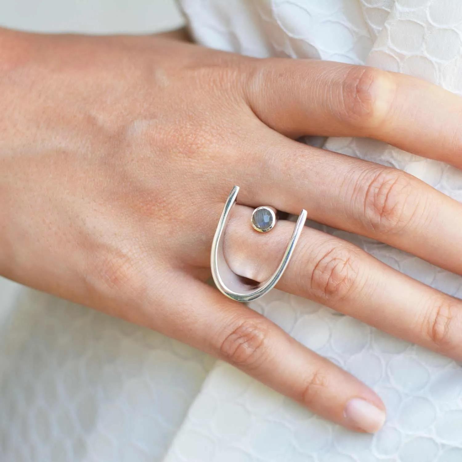 Silver Labradorite Ring Lunaria