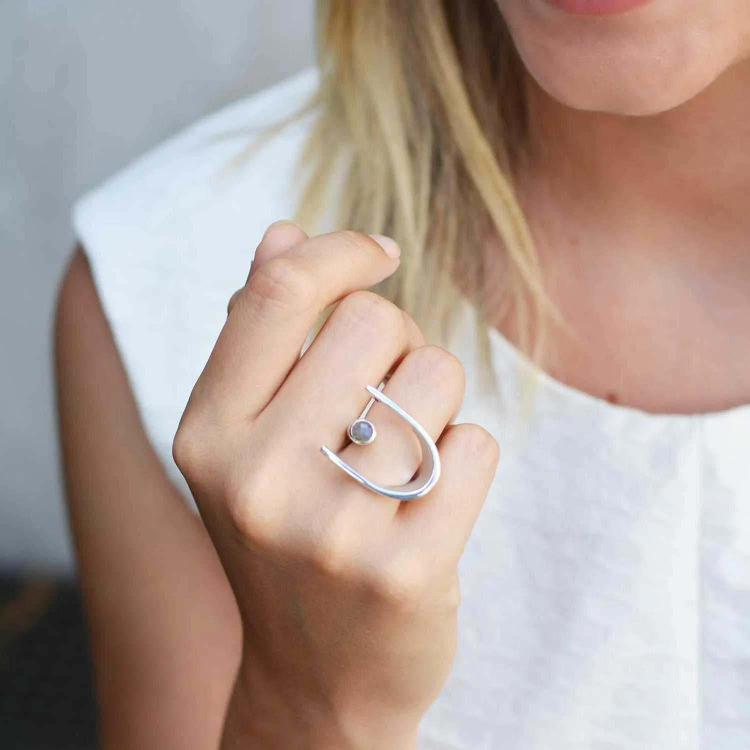 Silver Labradorite Ring Lunaria