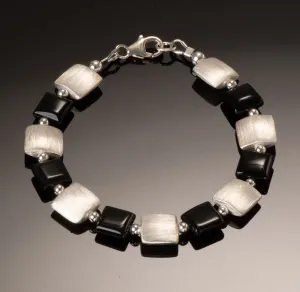 straight 9 onyx bracelet