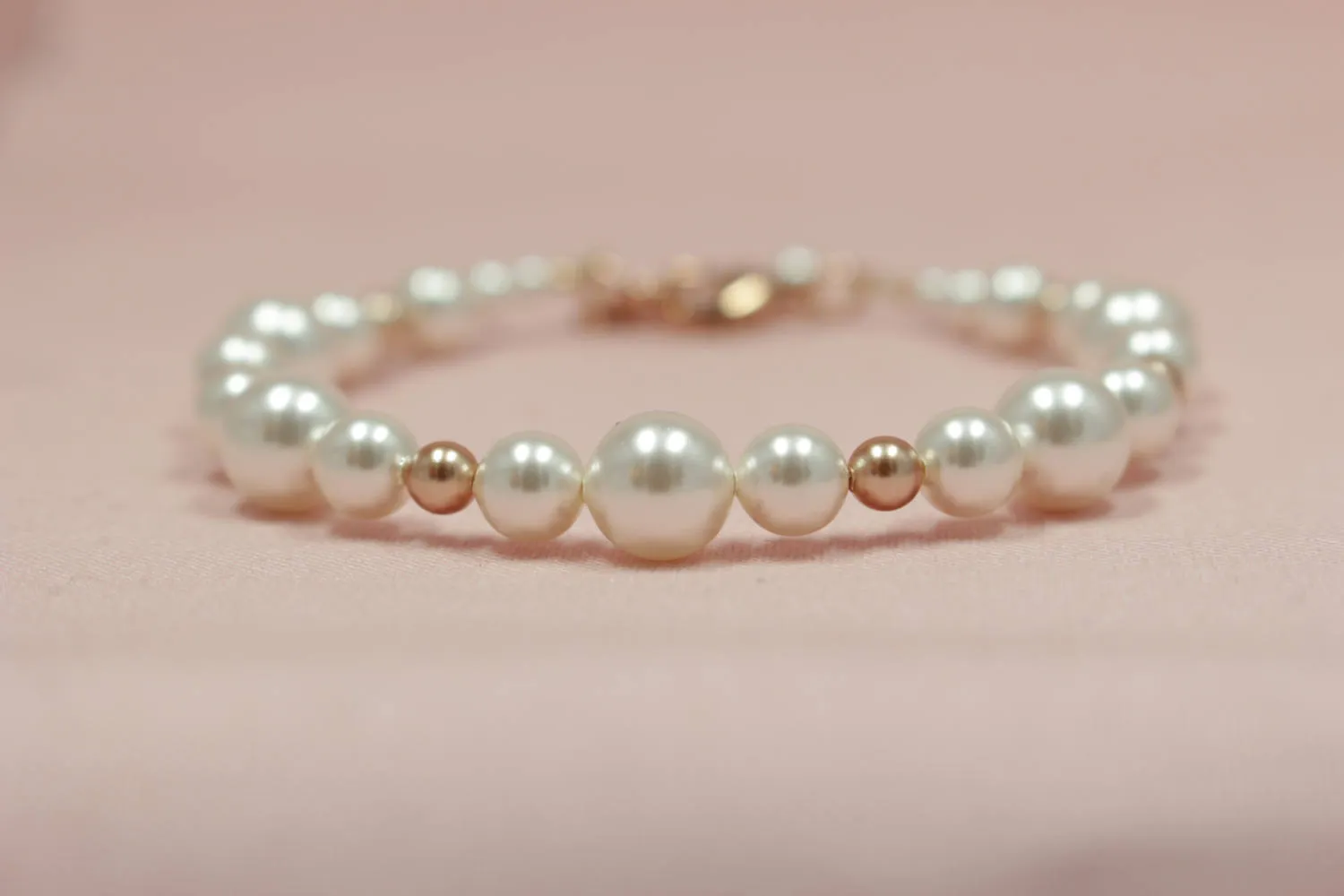 White and Rose Gold Pearl Bracelet